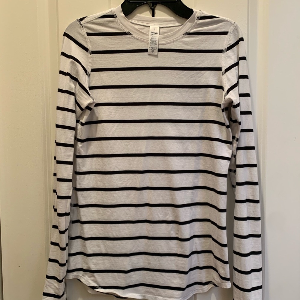 Ivivva girls shirt